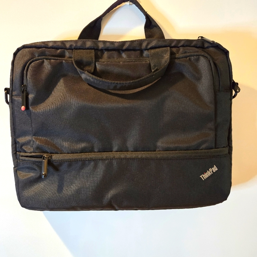 ThinkPad Black Messenger Bag 16"x12" Padded Laptop Carry Case w/Shoulder Strap